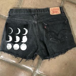 Levi’s Moon Cycle Shorts